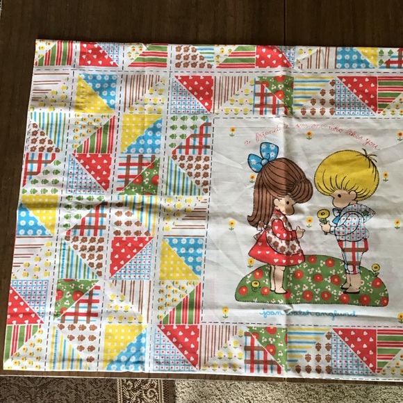 FINAL SALE Vintage 1970’s Joan Walsh Anglund Friendship Pillowcases - Picture 3 of 4